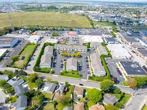 24 Strangford Court, Oceanside NY 11572