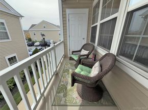 24 Strangford Court, Oceanside NY 11572