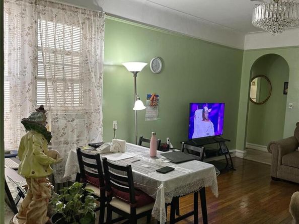 45-20 43rd Street 1D, Sunnyside NY 11104