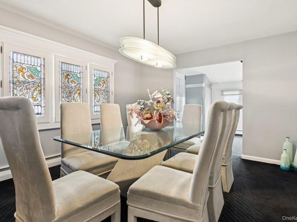 987 S End, Woodmere NY 11598