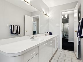 987 S End, Woodmere NY 11598