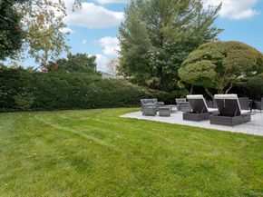 987 S End, Woodmere NY 11598