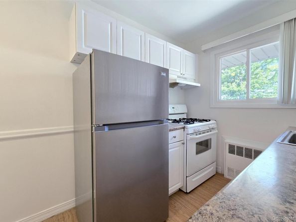 265 Edmunton I 12, North Babylon NY 11703
