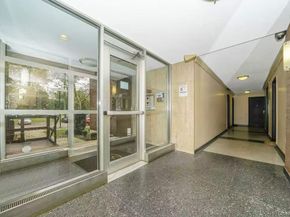 212-12 73 Avenue 5C, Bayside NY 11364