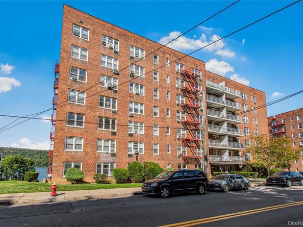 679 Warburton Avenue 2R, Yonkers NY 10701