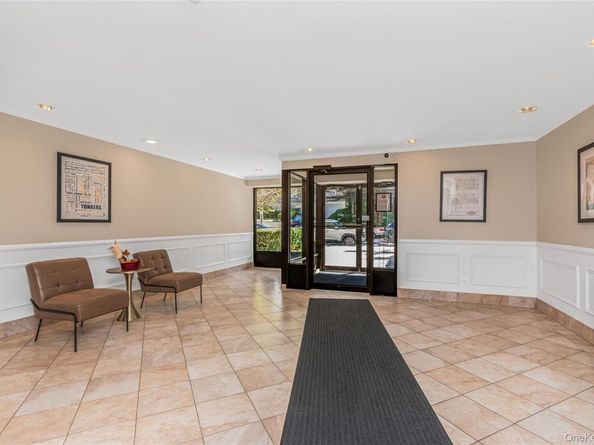 679 Warburton Avenue 2R, Yonkers NY 10701