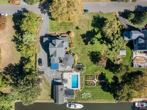 28 S Montgomery Avenue, Bay Shore NY 11706