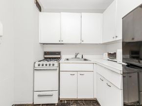 5800 Arlington Avenue 9P, Bronx NY 10471
