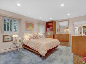 1952 Julian Lane, Merrick NY 11566