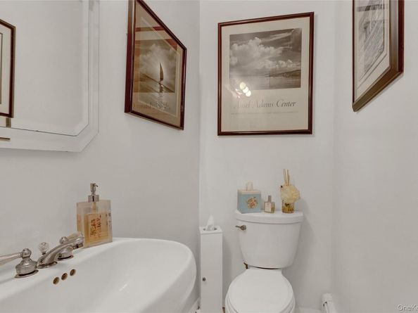 1952 Julian Lane, Merrick NY 11566
