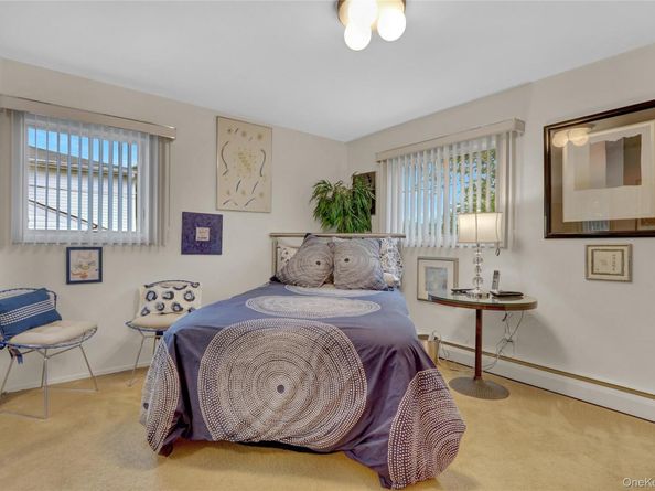 1952 Julian Lane, Merrick NY 11566