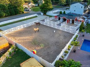 895 Sycamore Avenue, Bohemia NY 11716