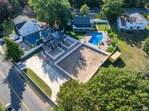 895 Sycamore Avenue, Bohemia NY 11716