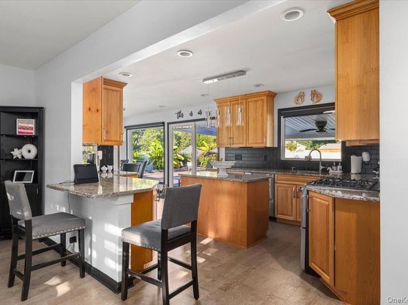 895 Sycamore Avenue, Bohemia NY 11716