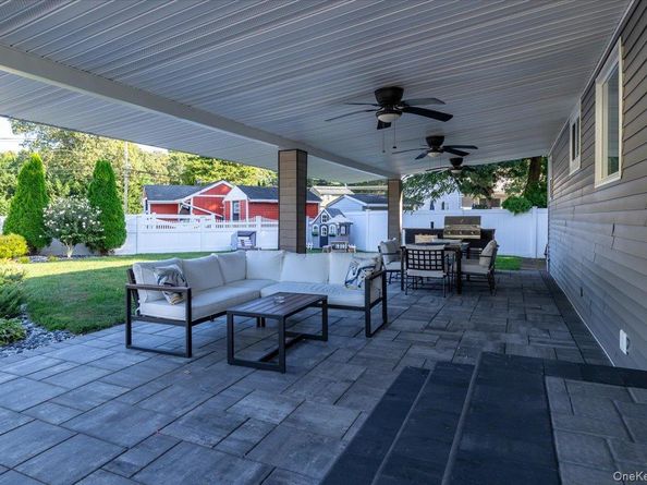 895 Sycamore Avenue, Bohemia NY 11716