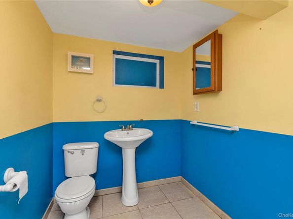 87 Montgomery Avenue, Oceanside NY 11572