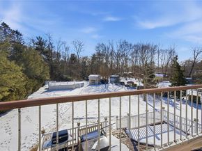 142 Jamaica Avenue, Medford NY 11763