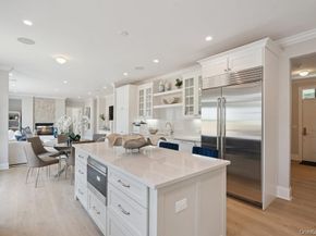 48 Plainview Road, Woodbury NY 11797