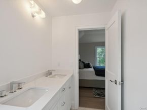 48 Plainview Road, Woodbury NY 11797