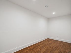 48 Plainview Road, Woodbury NY 11797