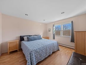 1 Lange Court, Melville NY 11747