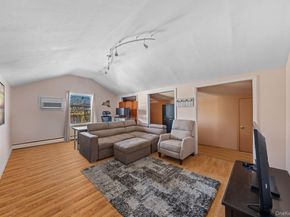 1 Lange Court, Melville NY 11747