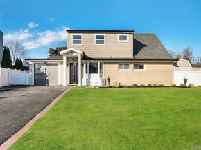 9 Autumn Lane, Hicksville NY 11801