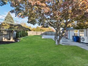 9 Autumn Lane, Hicksville NY 11801