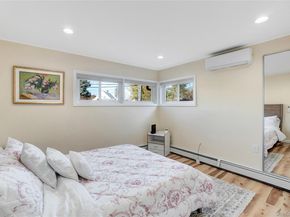 9 Autumn Lane, Hicksville NY 11801