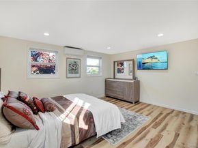 9 Autumn Lane, Hicksville NY 11801