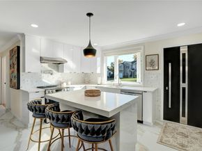 9 Autumn Lane, Hicksville NY 11801