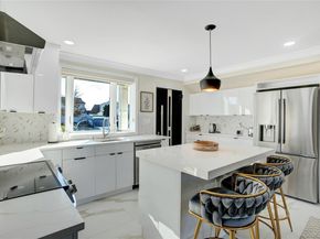 9 Autumn Lane, Hicksville NY 11801