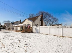 5 Scherer Street, Bethpage NY 11714