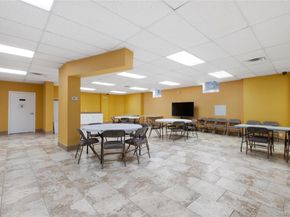 235 Garth Road E2A, Scarsdale NY 10583