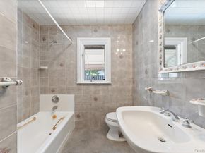 376 Hunnewell Avenue, Elmont NY 11003