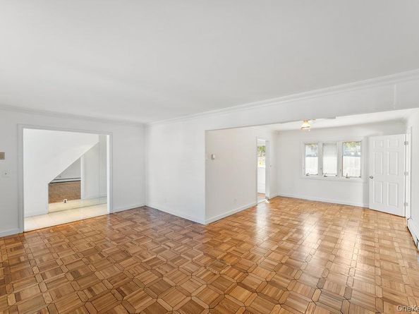 376 Hunnewell Avenue, Elmont NY 11003