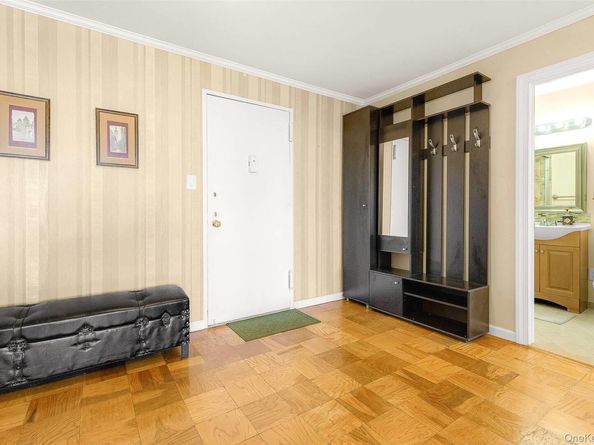 61-20 Grand Central Parkway A804, Forest Hills NY 11375