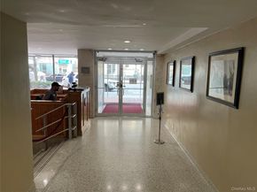 89-15 Parsons Boulevard 10M, Jamaica NY 11432