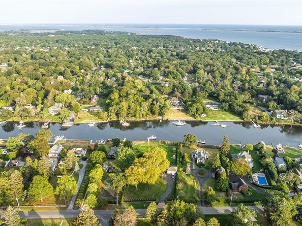 67 Lake Avenue, Center Moriches NY 11934