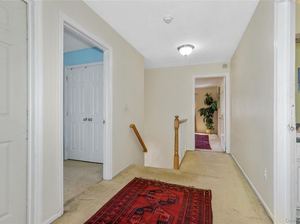 5 Naomi Court, Melville NY 11747