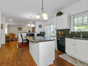 5 Naomi Court, Melville NY 11747