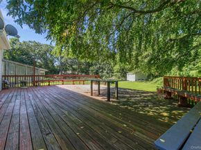 5 Naomi Court, Melville NY 11747