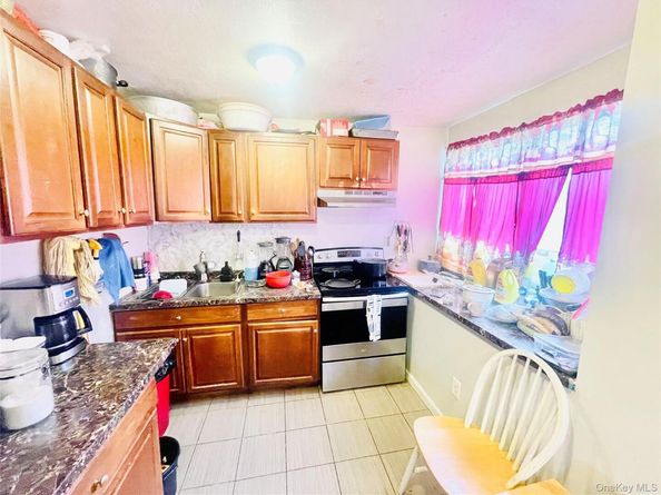 29 Gray Avenue, Medford NY 11763