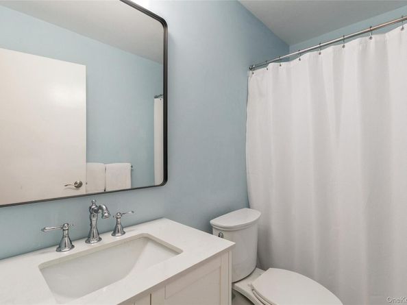 155 Knolls Drive 155, Stony Brook NY 11790