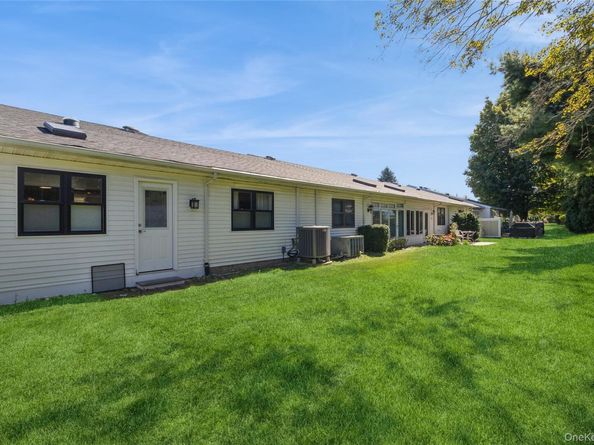 155 Knolls Drive 155, Stony Brook NY 11790