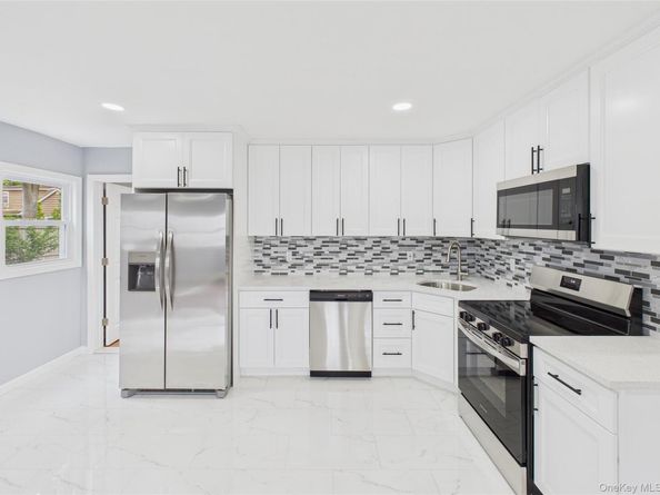 1057 Washington Street, Baldwin NY 11510