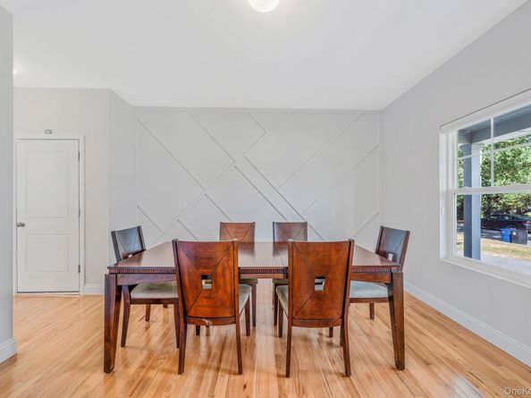 164 Chestnut Street, Mount Sinai NY 11766