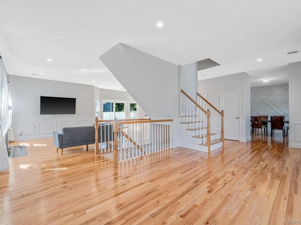 164 Chestnut Street, Mount Sinai NY 11766