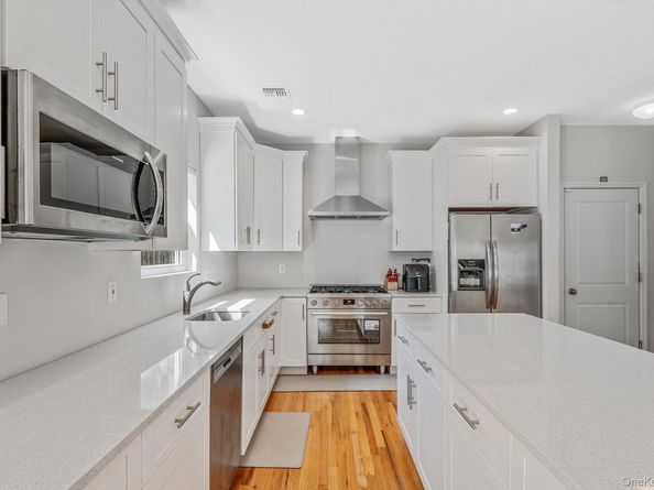 164 Chestnut Street, Mount Sinai NY 11766