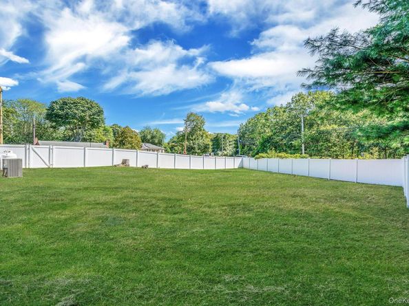 164 Chestnut Street, Mount Sinai NY 11766